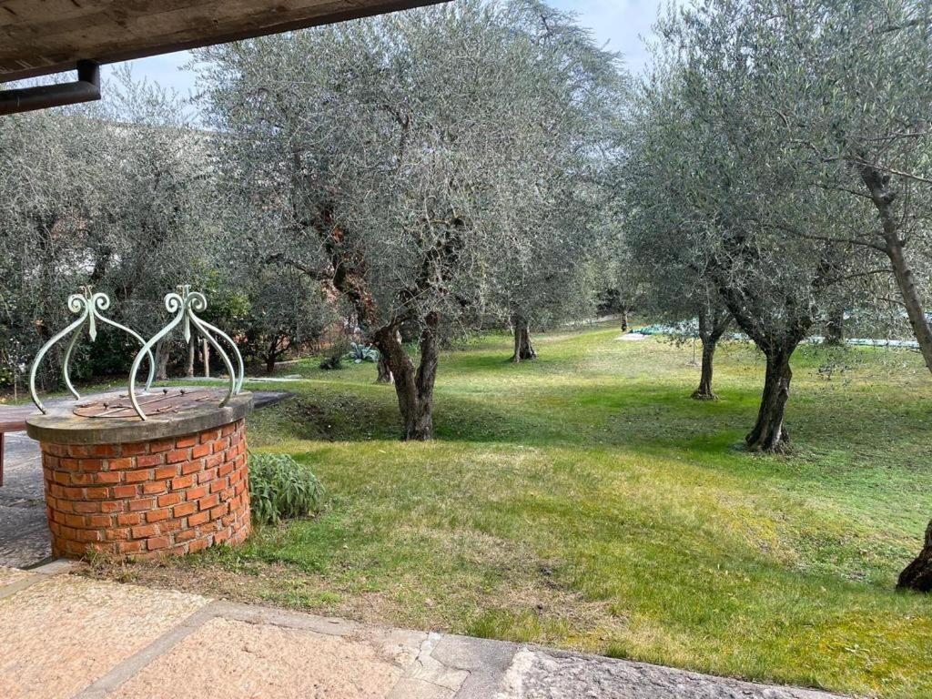 Villa Sweet Flower - With Private Pool And Garden Manerba del Garda Esterno foto
