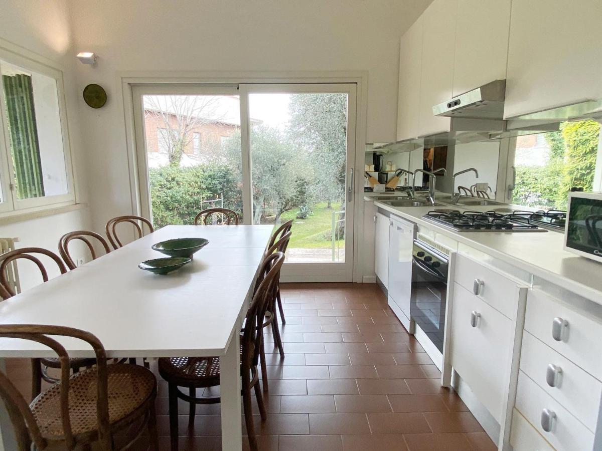 Villa Sweet Flower - With Private Pool And Garden Manerba del Garda Esterno foto
