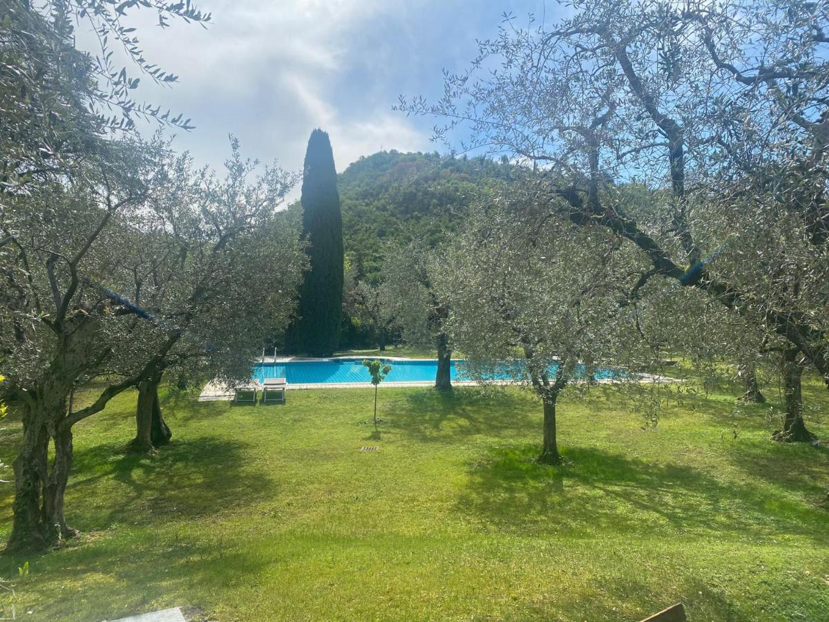 Villa Sweet Flower - With Private Pool And Garden Manerba del Garda Esterno foto